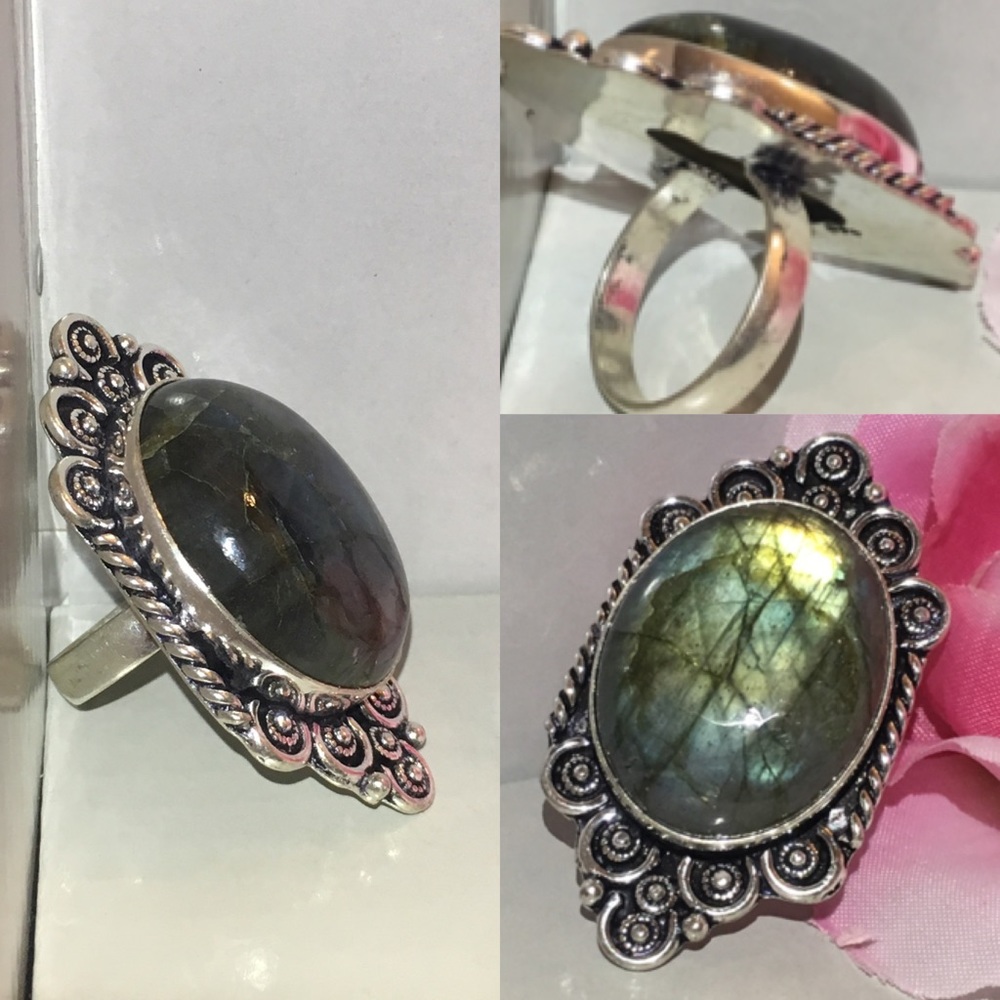 Exquisite Natural Labradorite Gemstone Chunky Handmade Halo Ring - Picture 3 of 5